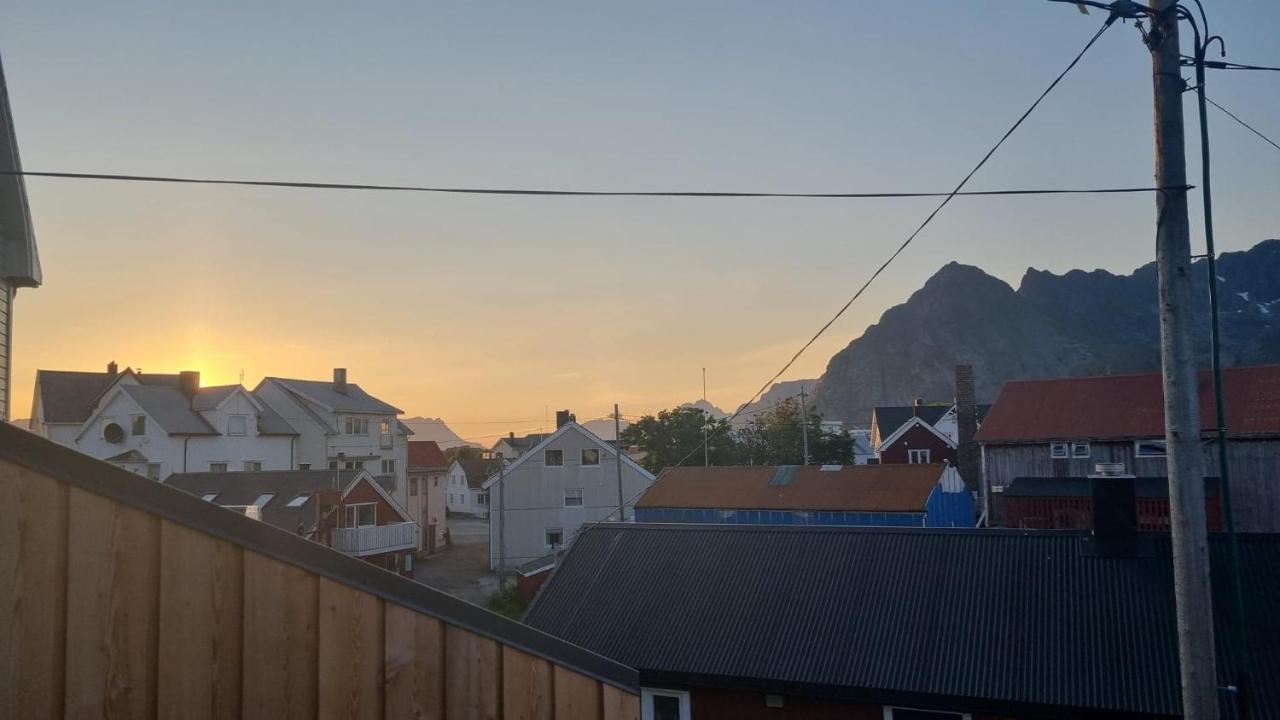 Fiskekrogen Rorbuer Vila Henningsvær Exterior foto